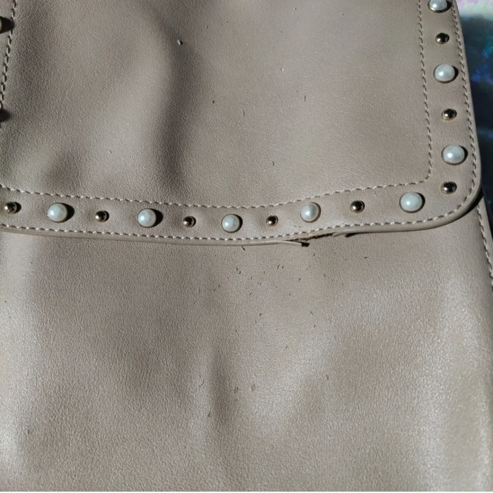 Backpack purse with embellishments - Picture 3 of 6